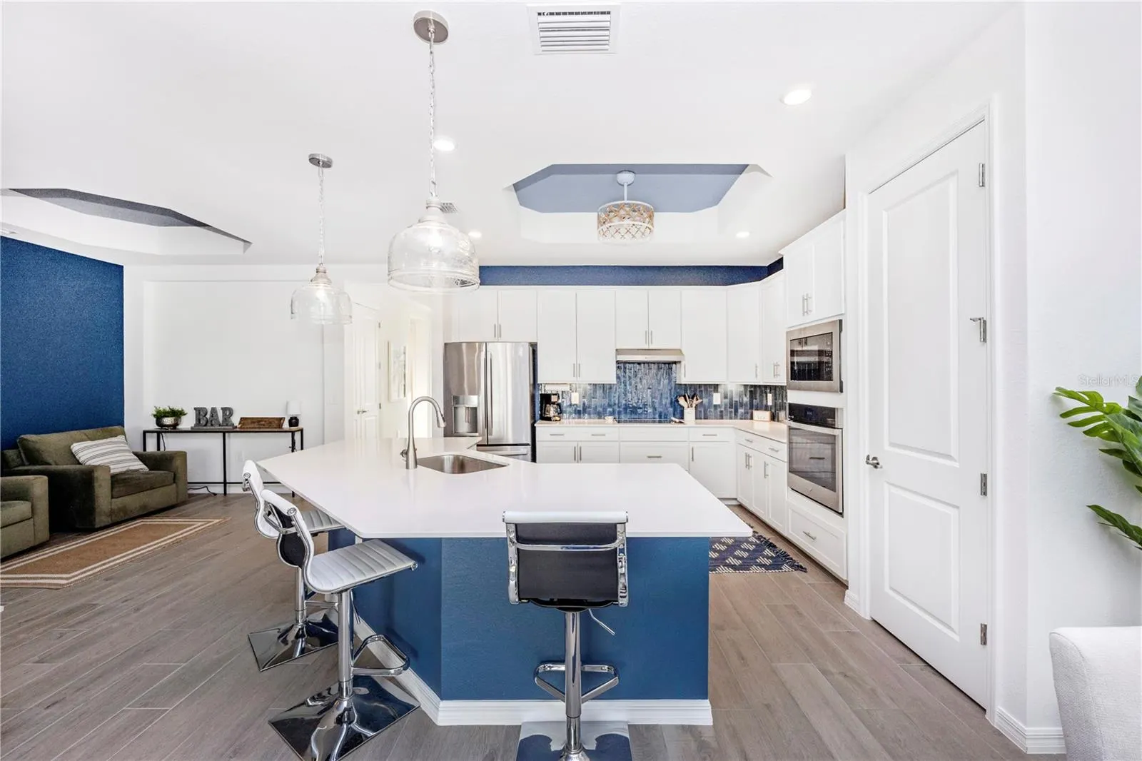 17697 SANTORINI CT