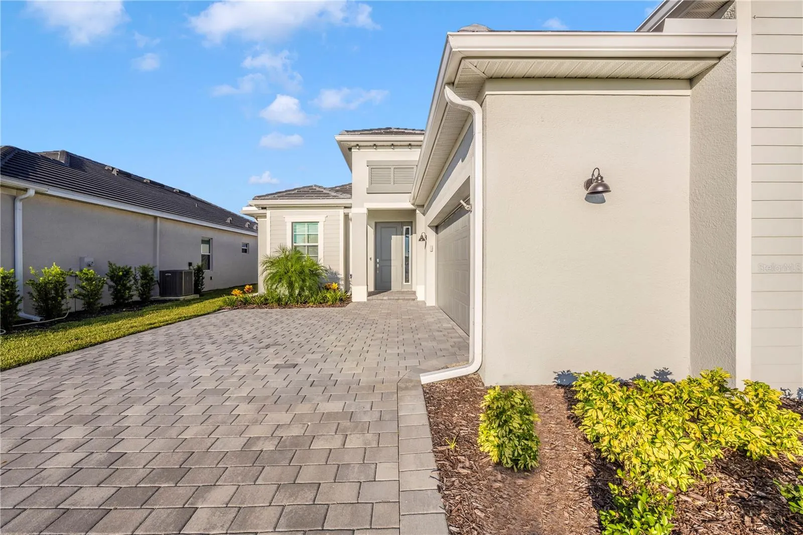17697 SANTORINI CT