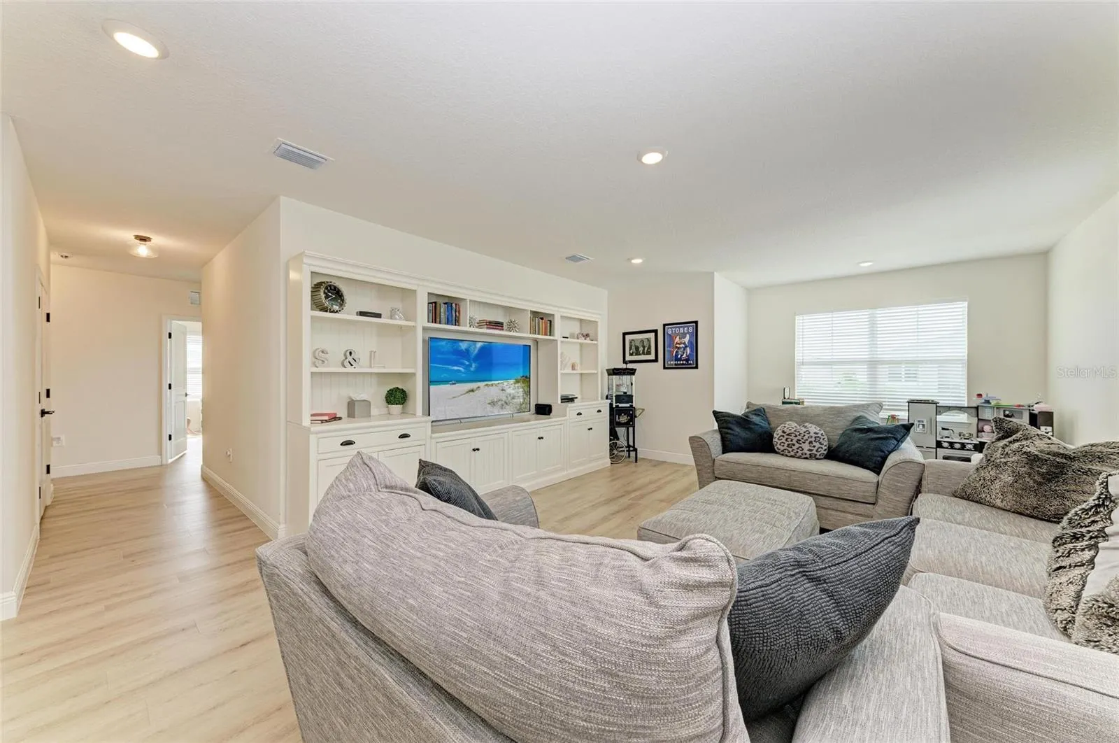 16724 BARNWOOD PL