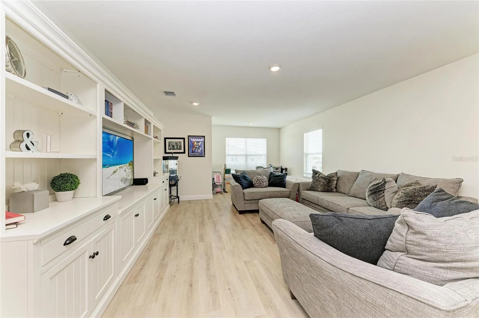 16724 BARNWOOD PL