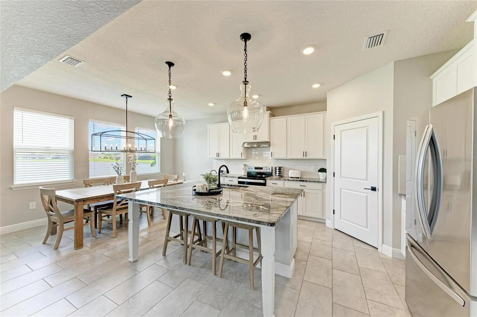 16724 BARNWOOD PL