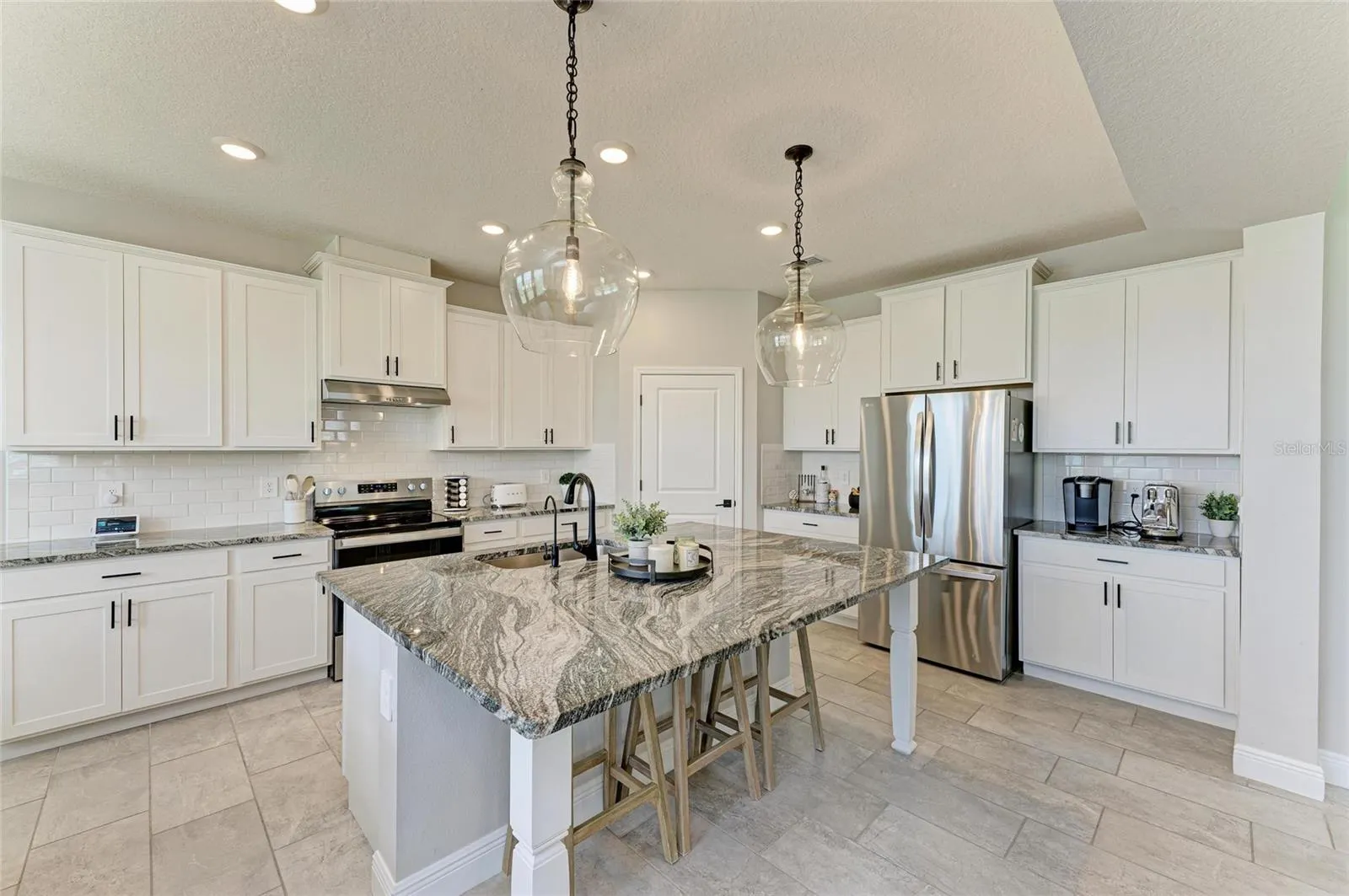 16724 BARNWOOD PL