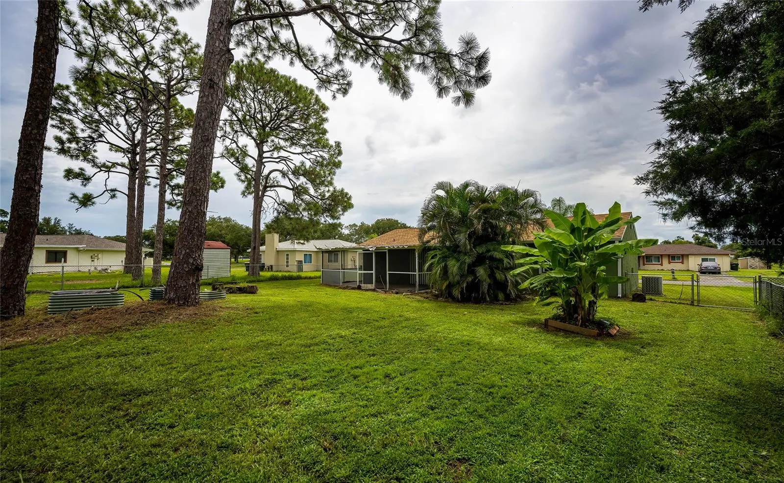 6424 ELMWOOD RD