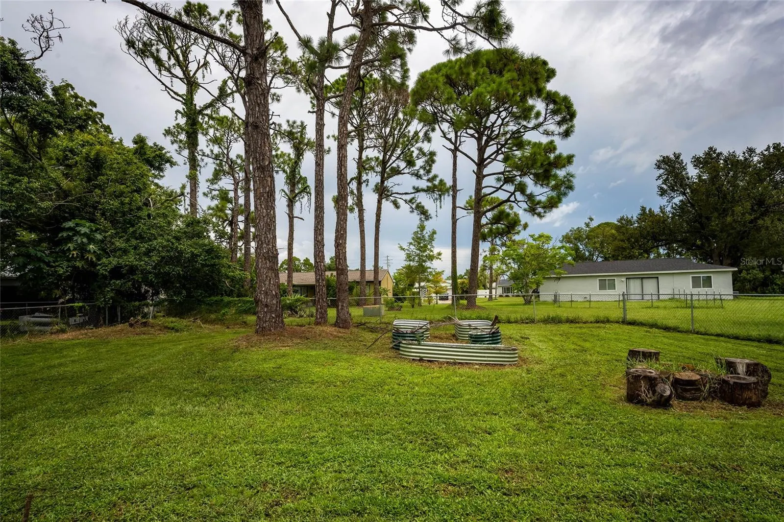6424 ELMWOOD RD