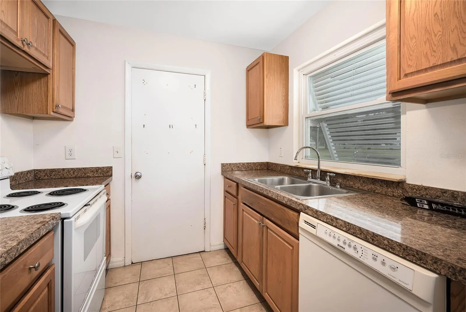 6424 ELMWOOD RD