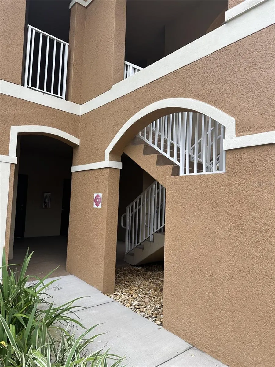 1102 WINDING PINES CIR #205, #205