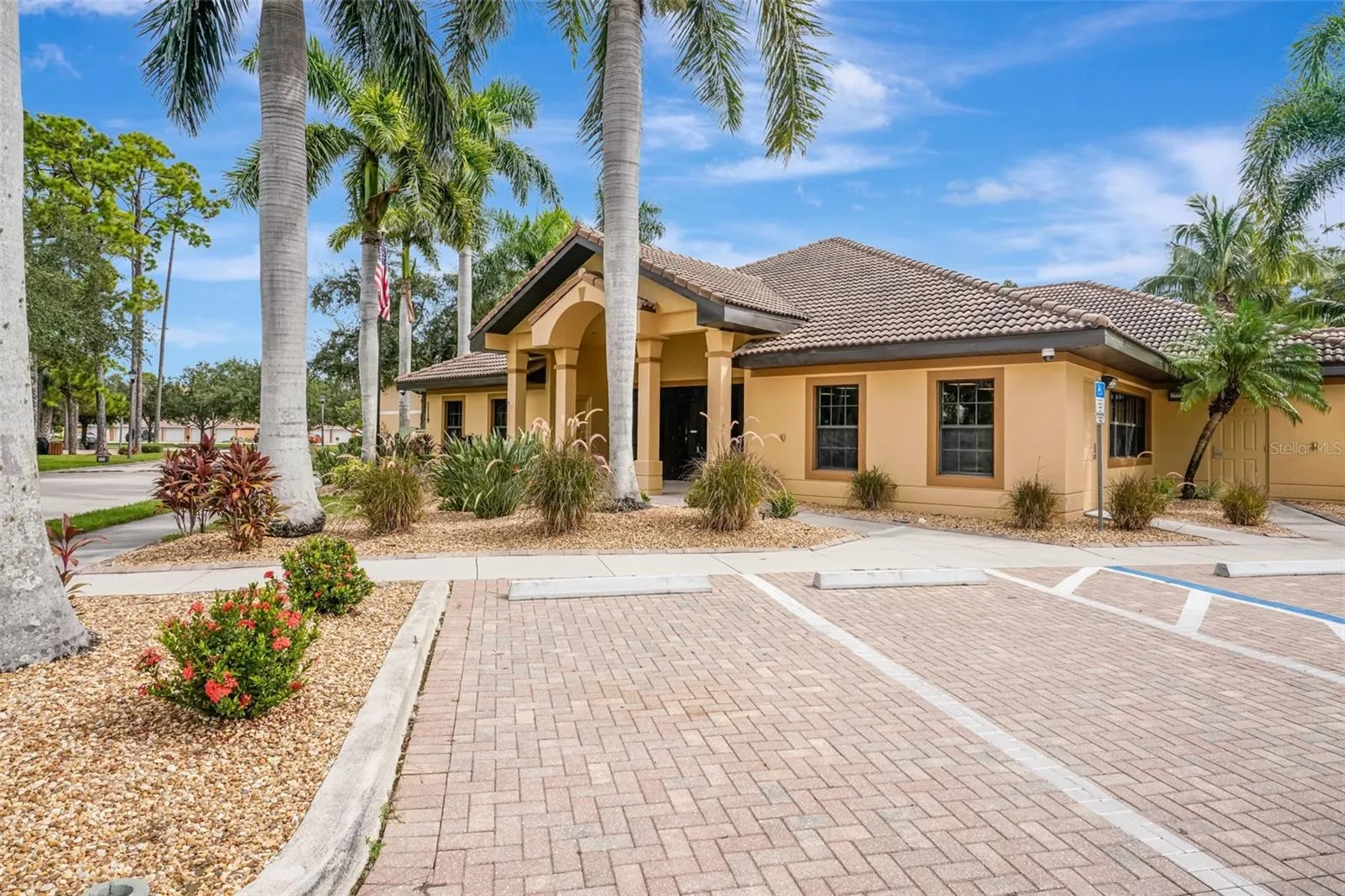 1102 WINDING PINES CIR #205, #205