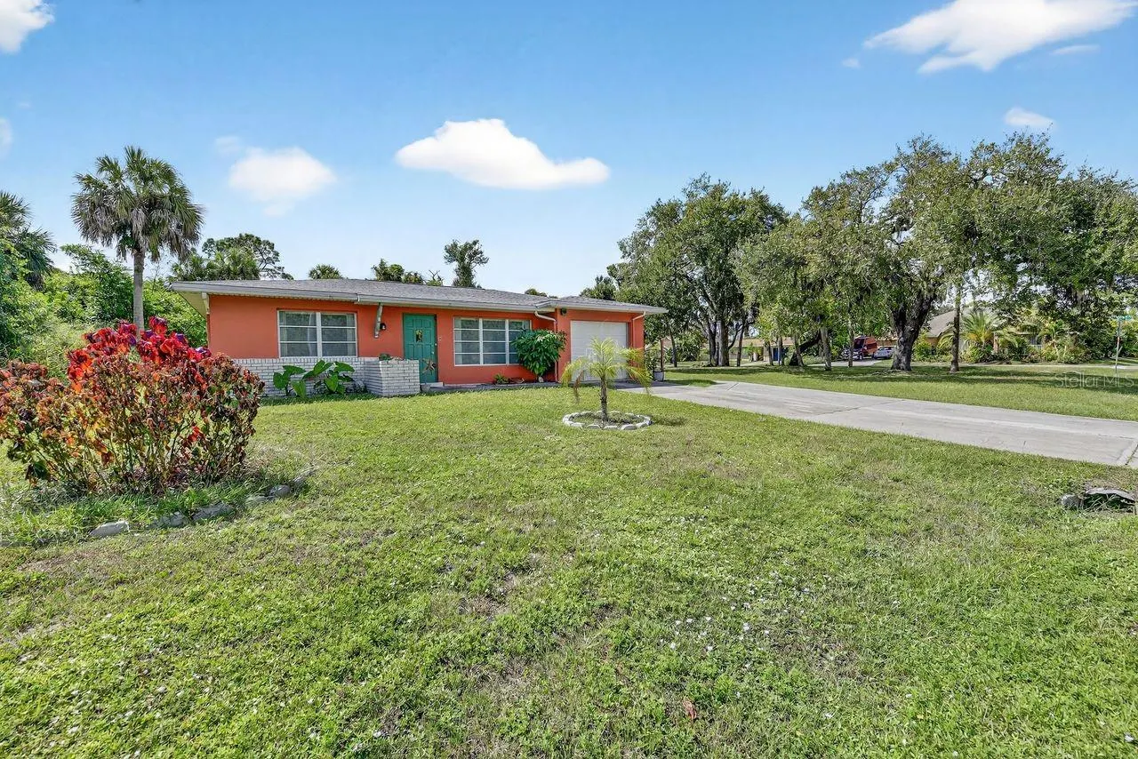 18033 COCHRAN BLVD