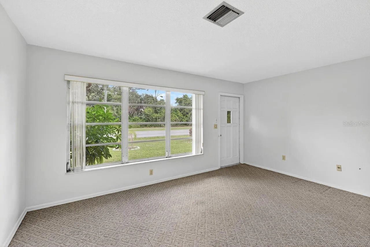 18033 COCHRAN BLVD