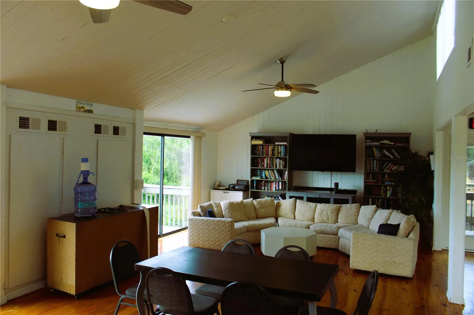707 PINE RUN DR