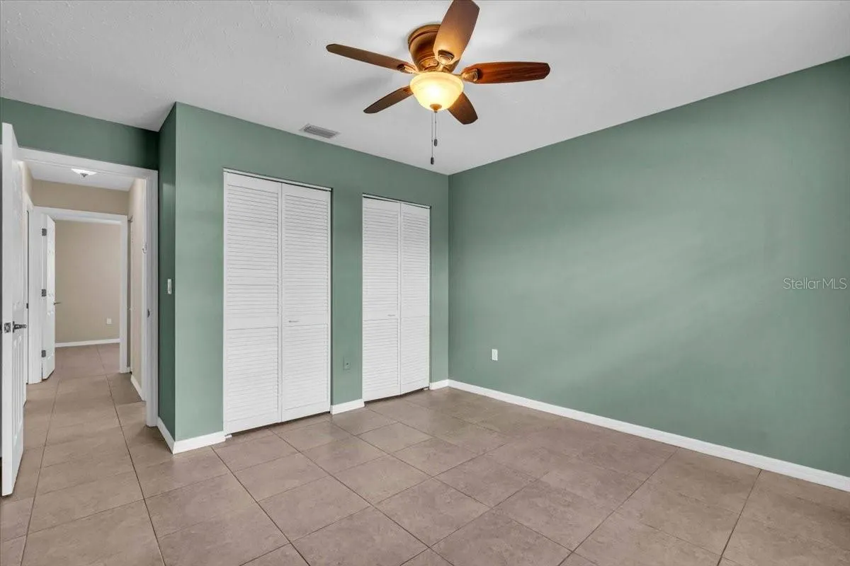 1422 QUAIL LAKE DR