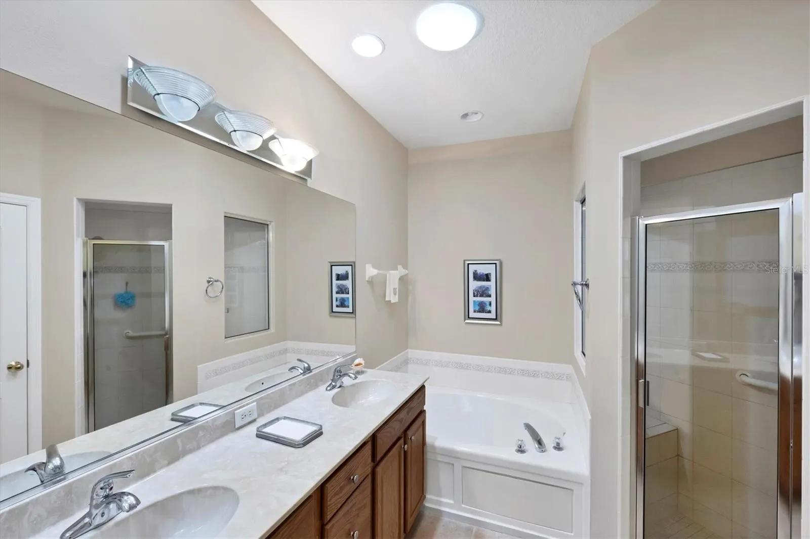 1739 SAN SILVESTRO DR
