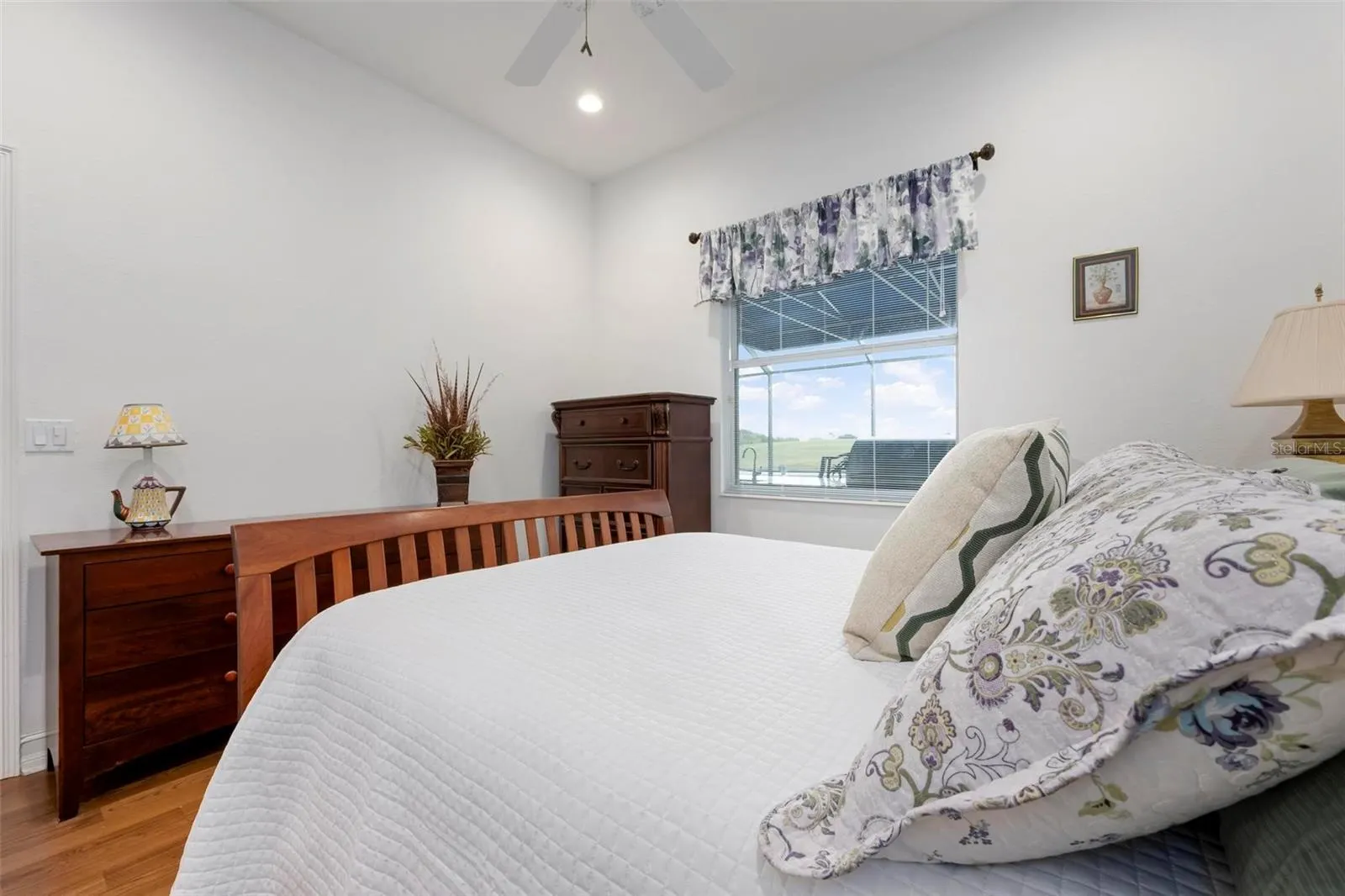 225 PESARO DR