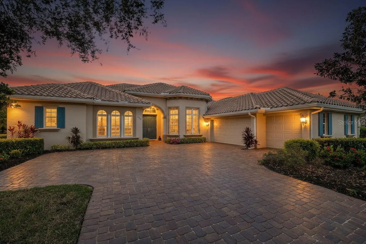 225 PESARO DR