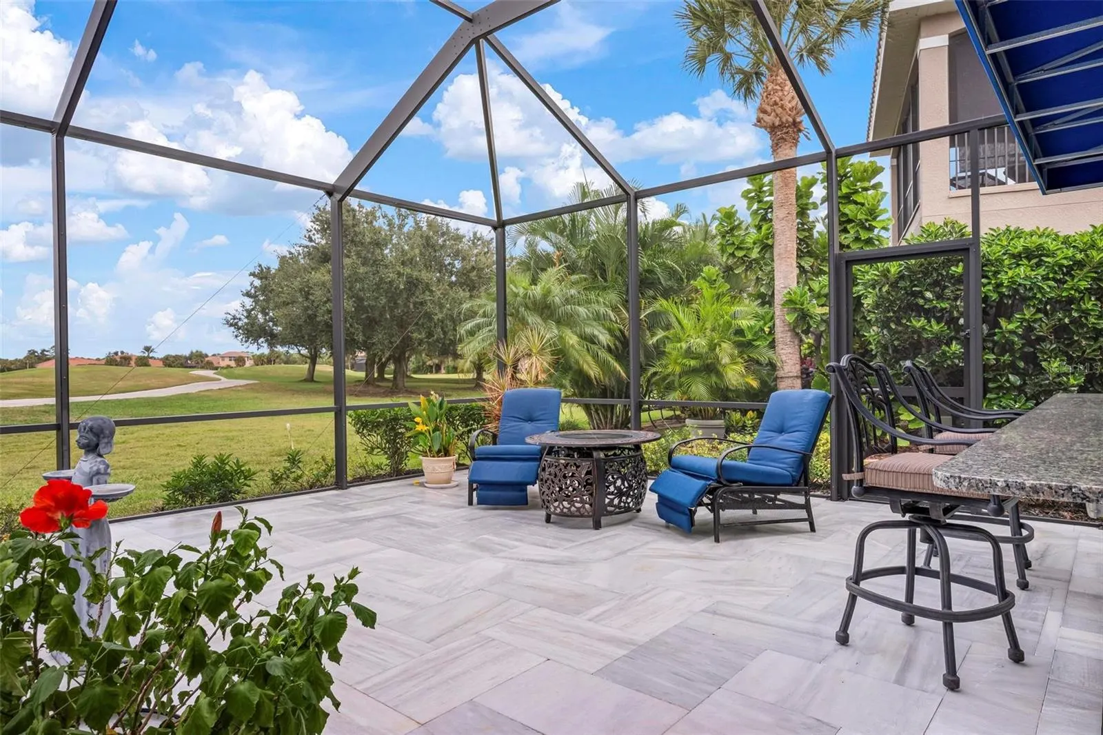 225 PESARO DR