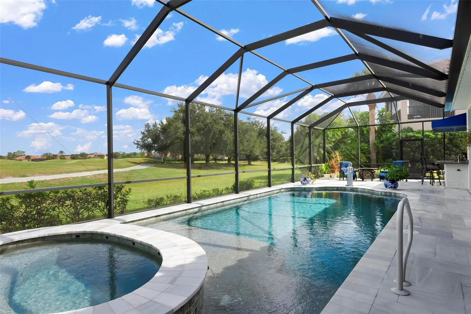 225 PESARO DR