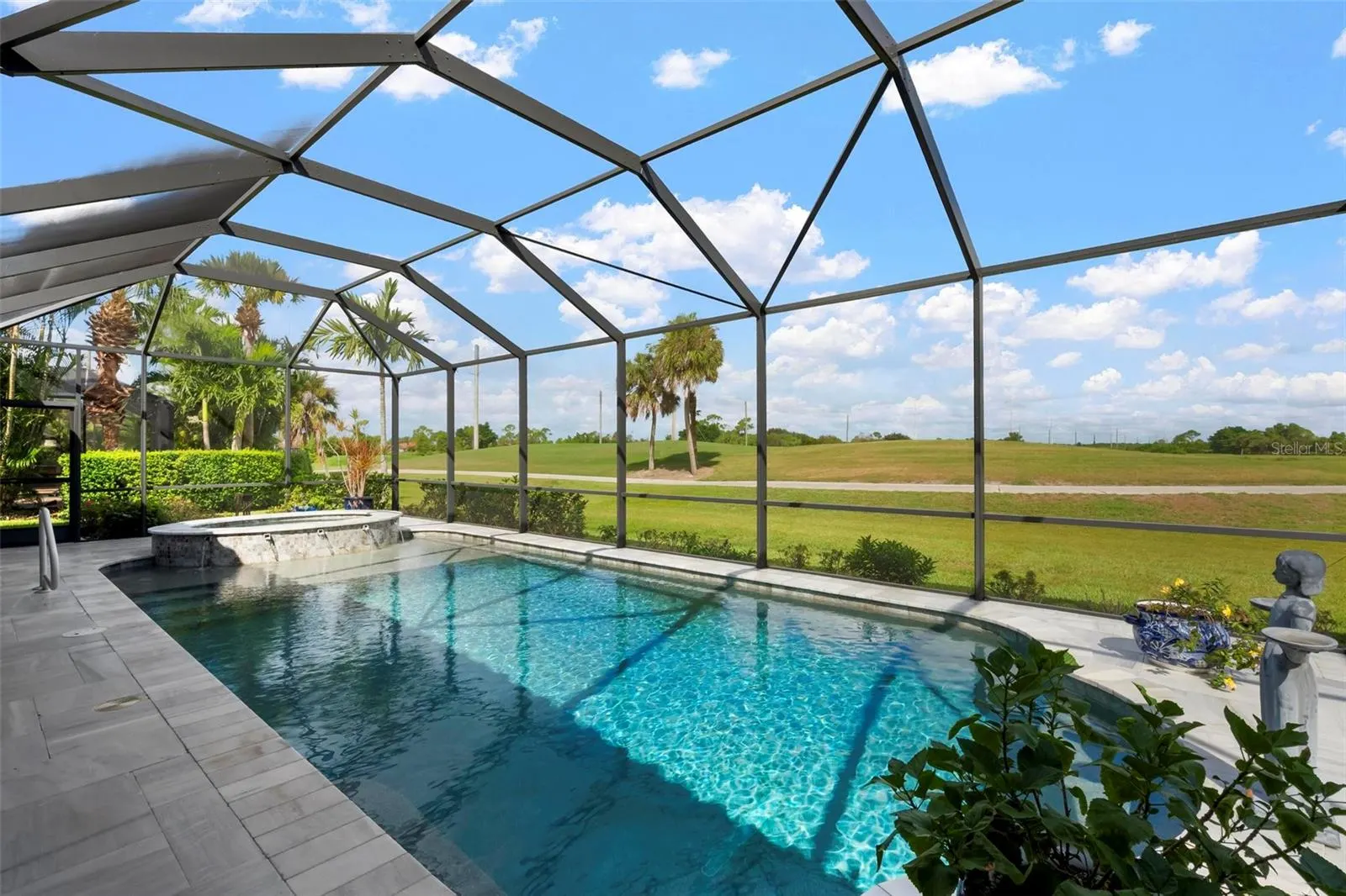 225 PESARO DR