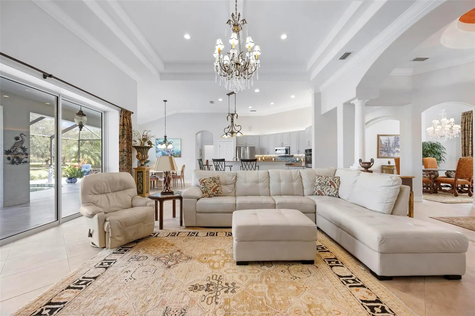 225 PESARO DR