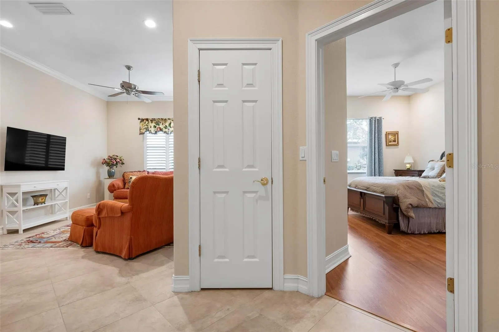 225 PESARO DR