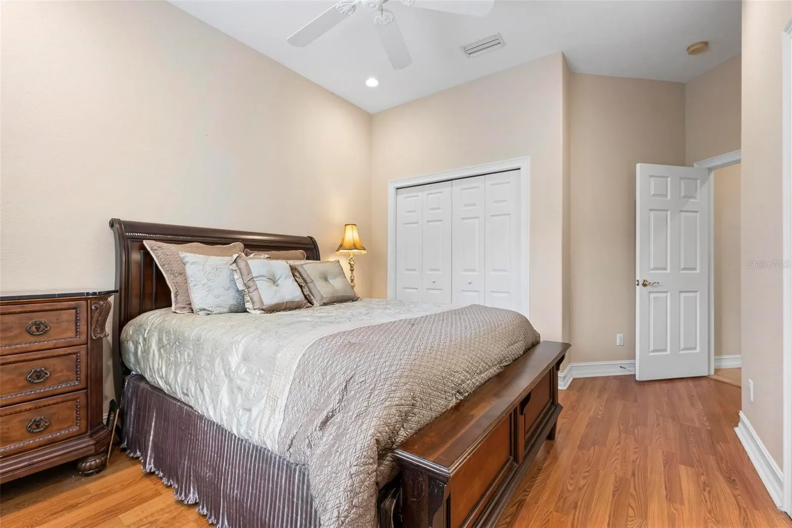 225 PESARO DR