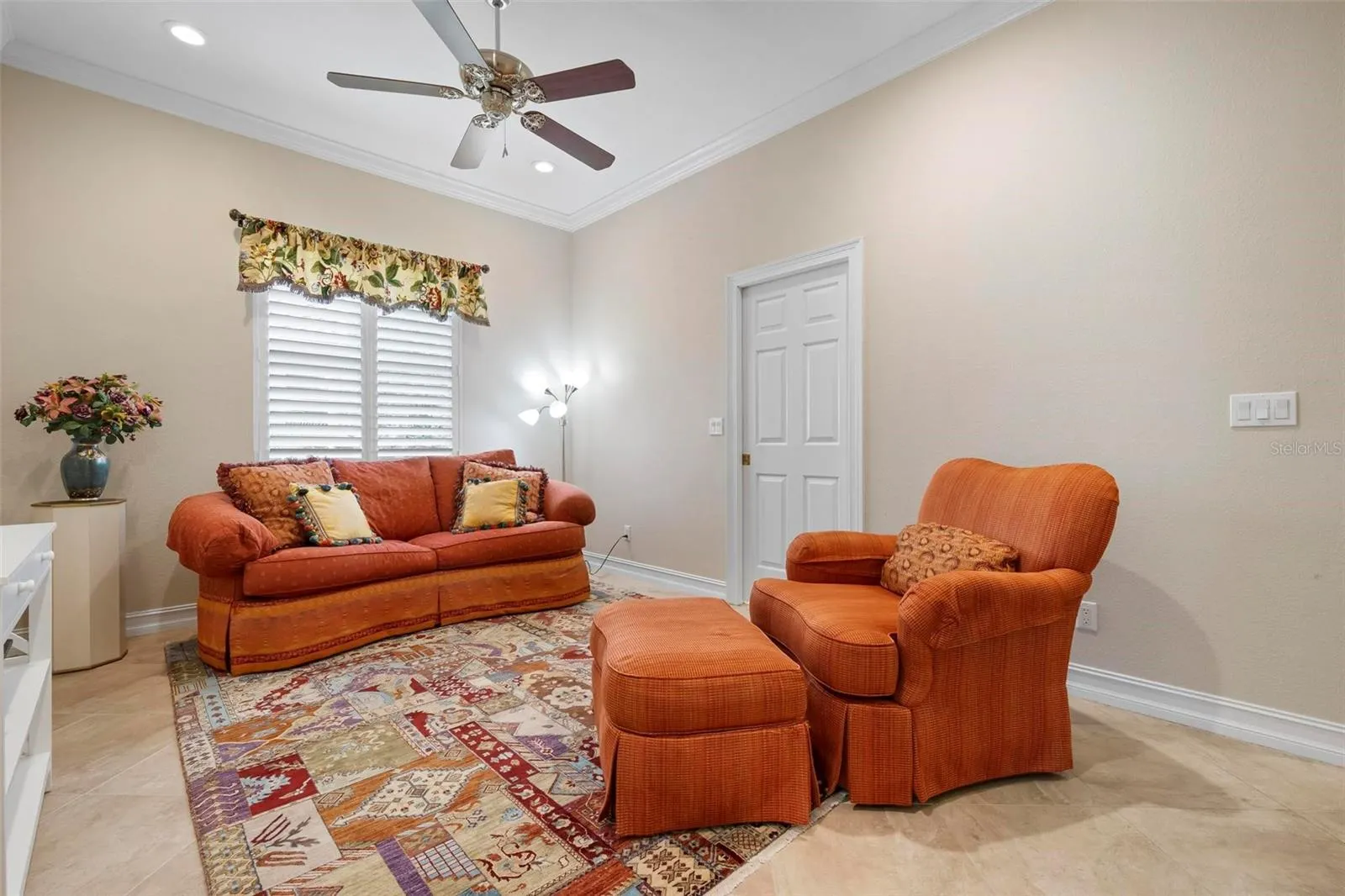225 PESARO DR