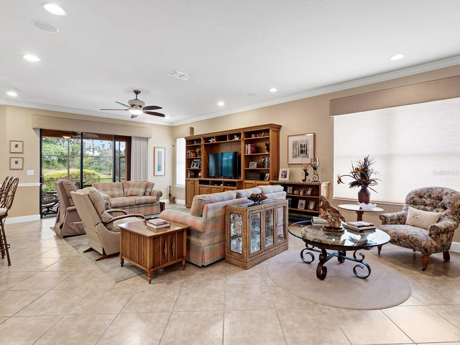 20611 PEZZANA DR