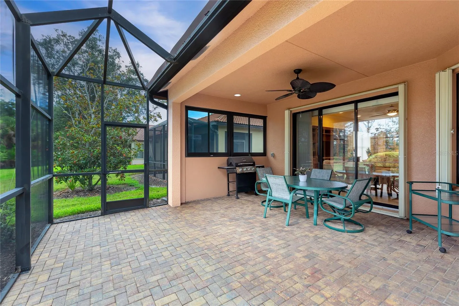 20611 PEZZANA DR
