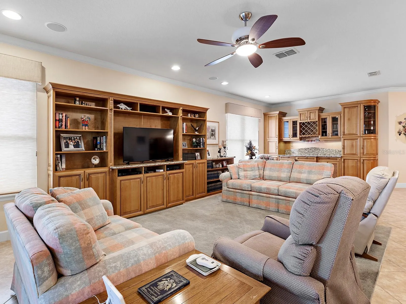 20611 PEZZANA DR