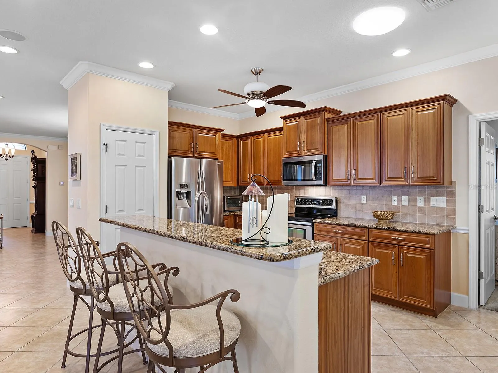 20611 PEZZANA DR