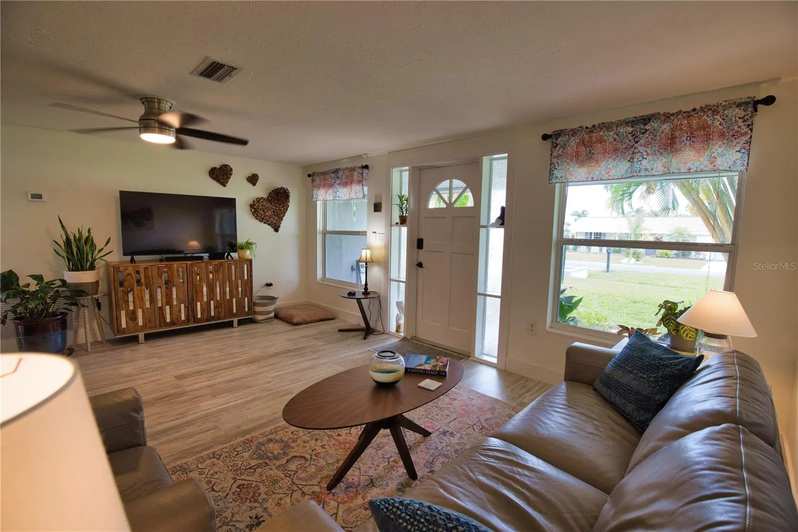 459 E BAFFIN DR