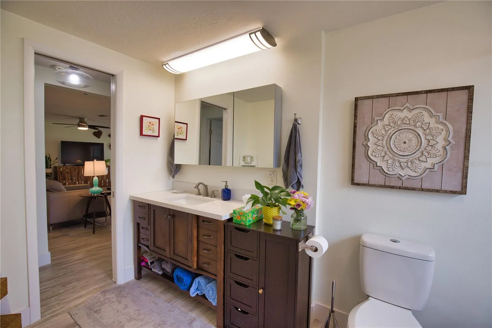 459 E BAFFIN DR