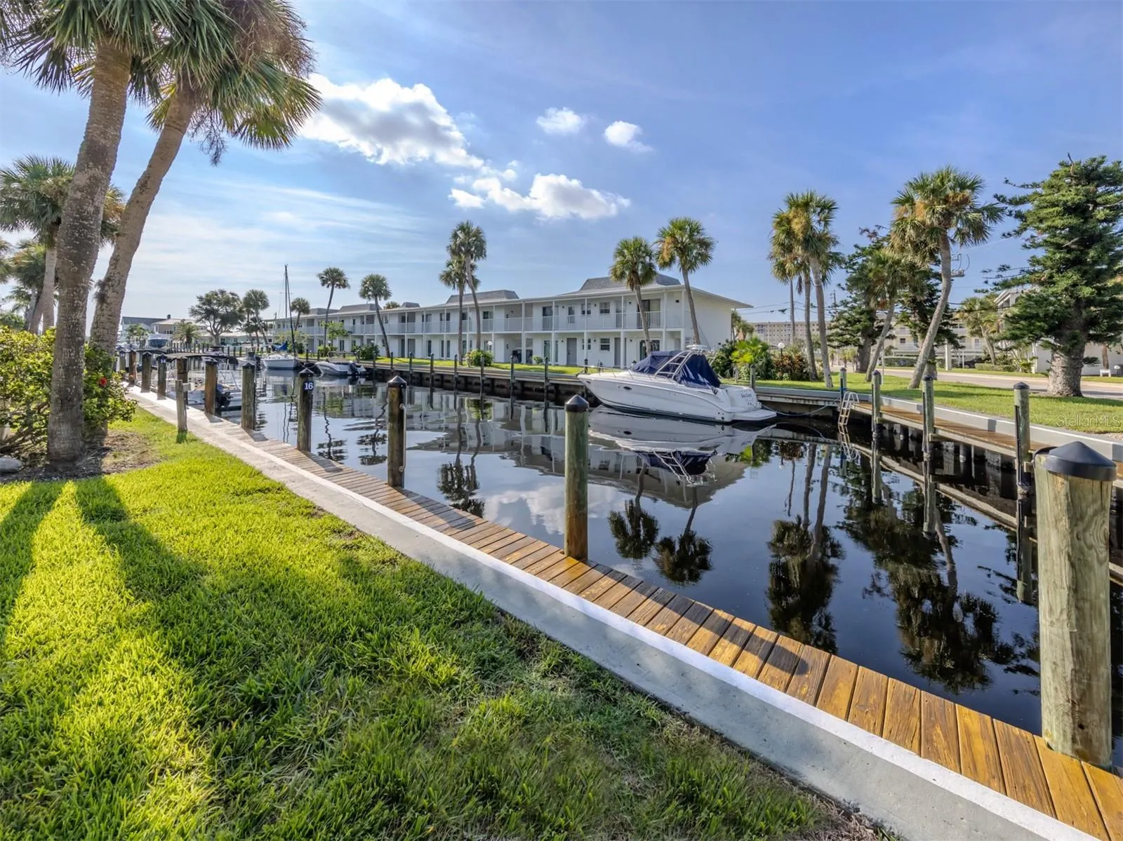 1001 INLET CIR #169, #169