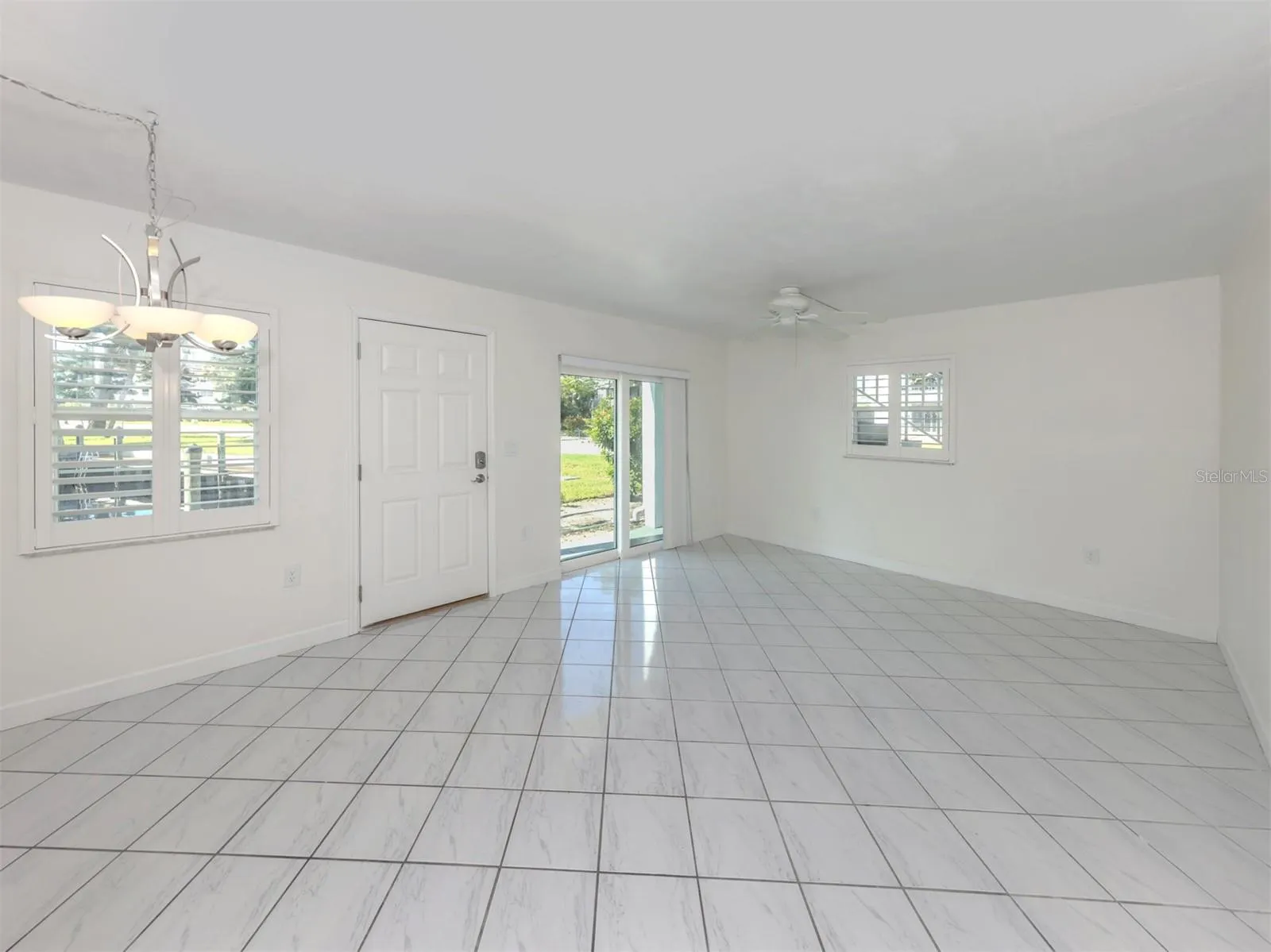 1001 INLET CIR #169, #169