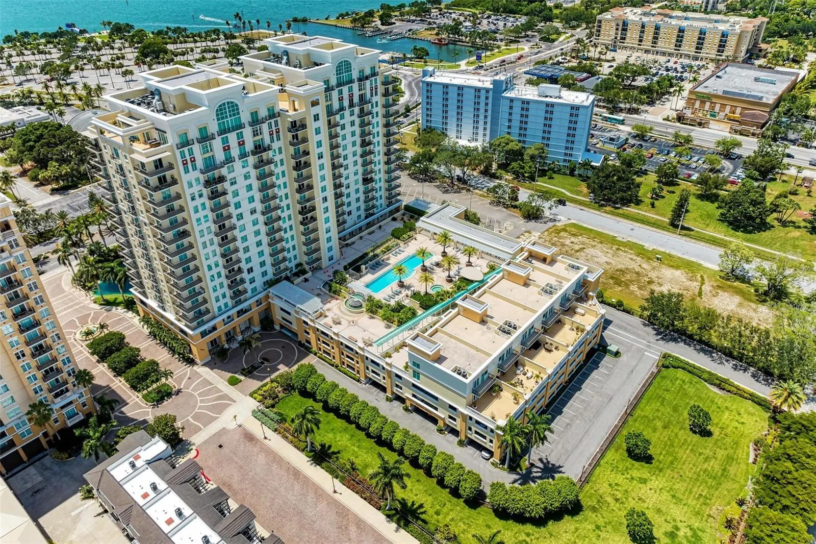 800 N TAMIAMI TRL #212, #212
