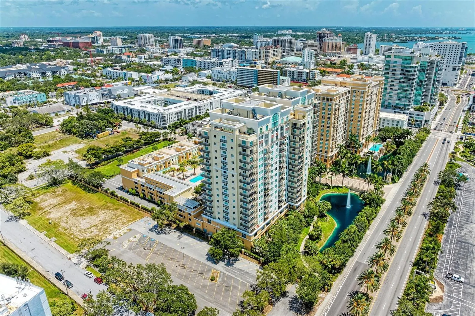 800 N TAMIAMI TRL #212, #212