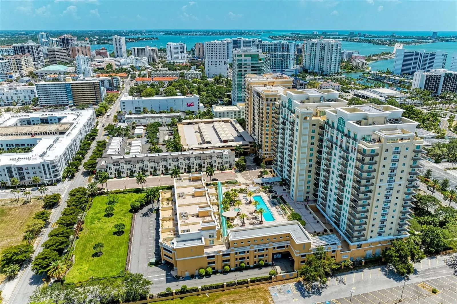 800 N TAMIAMI TRL #212, #212