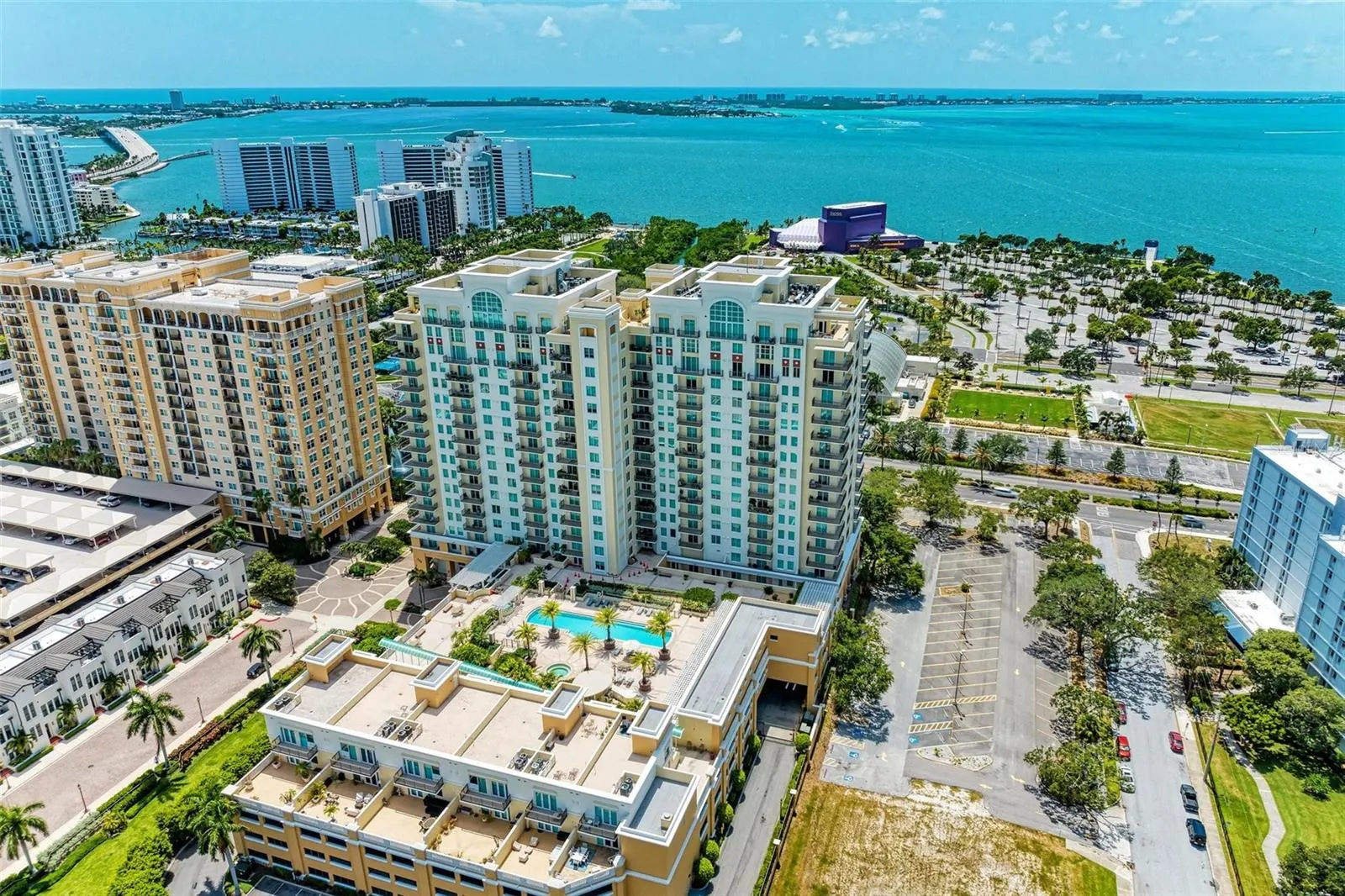 800 N TAMIAMI TRL #212, #212
