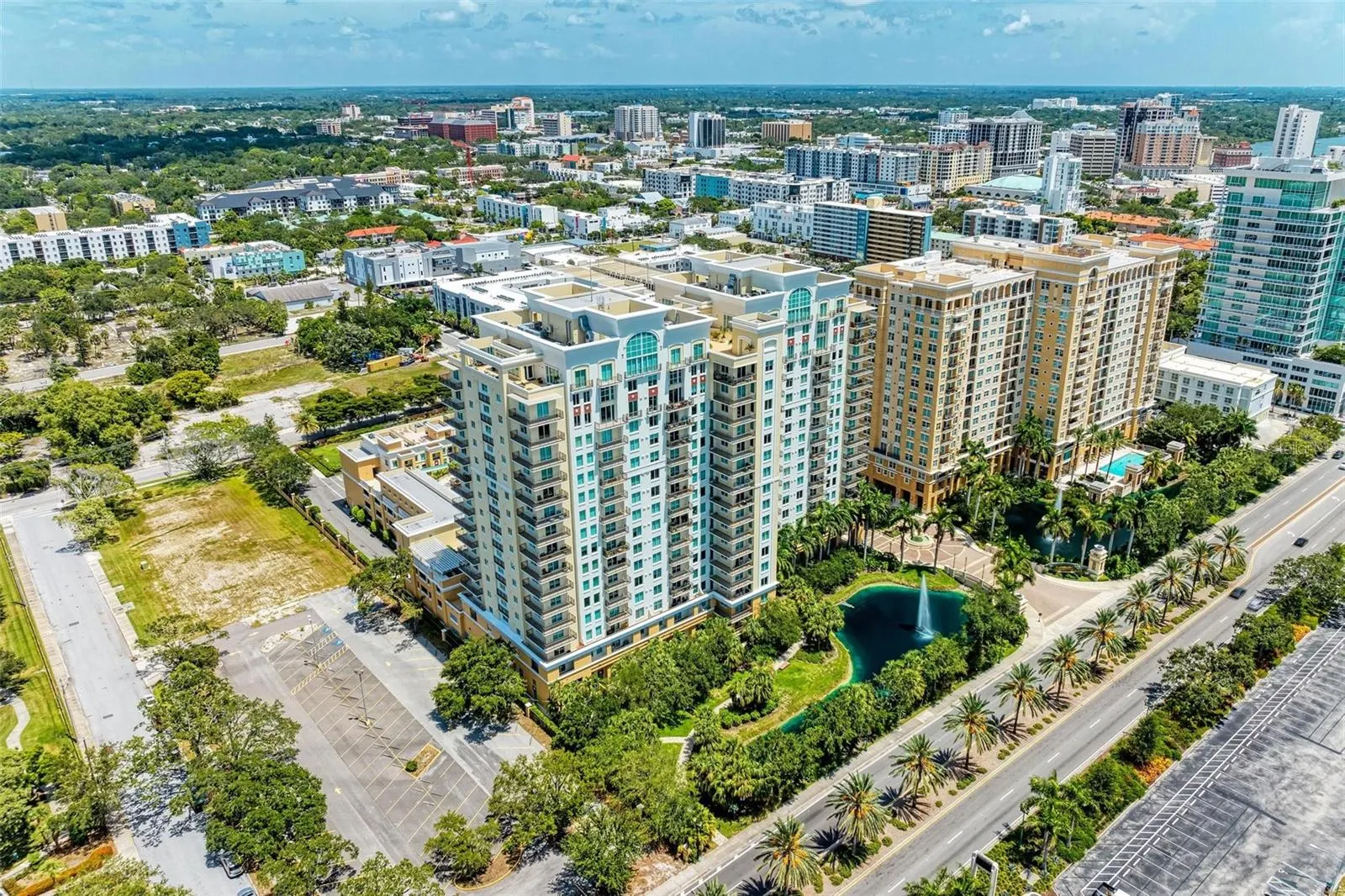 800 N TAMIAMI TRL #212, #212