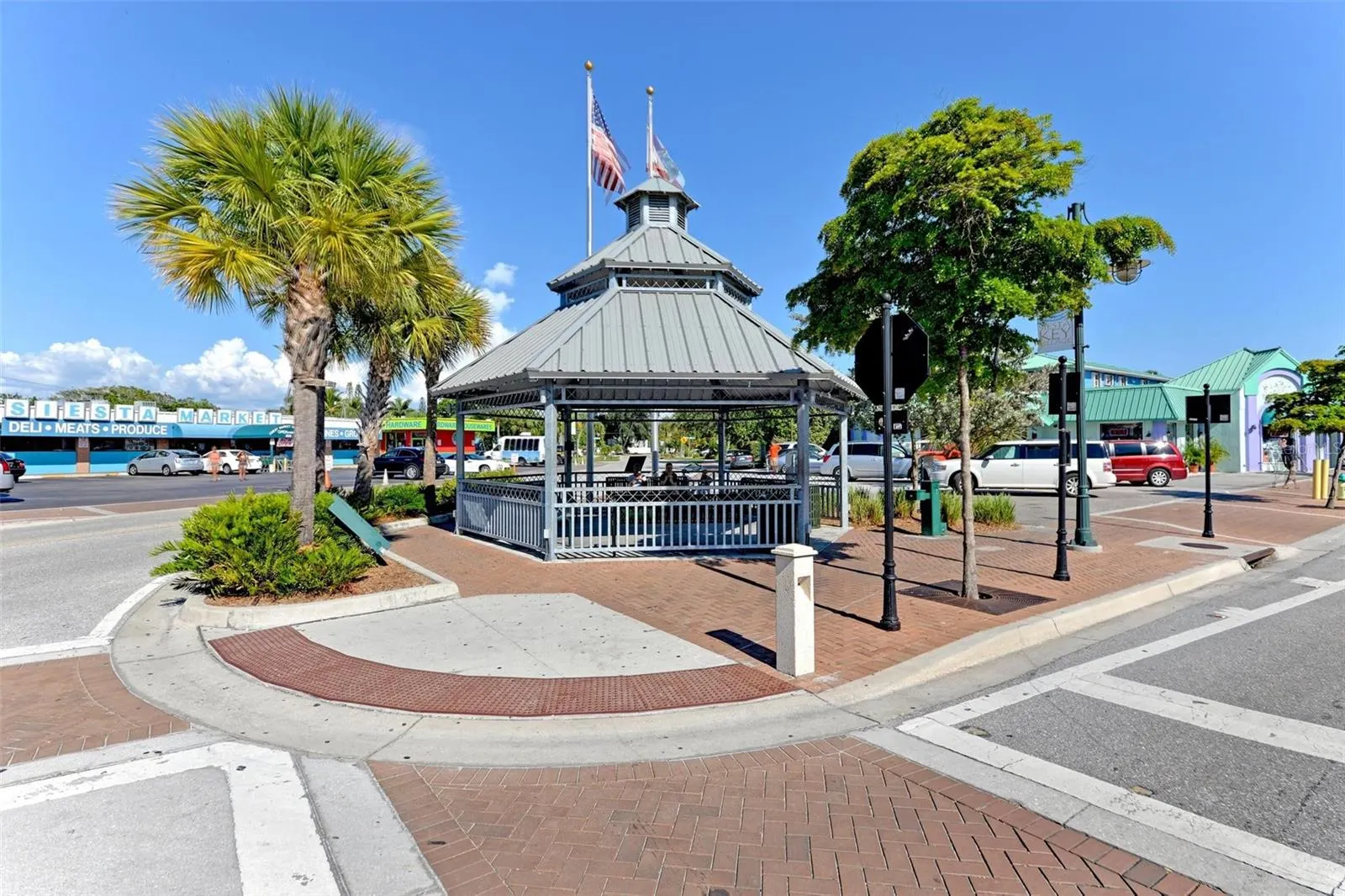 800 N TAMIAMI TRL #212, #212