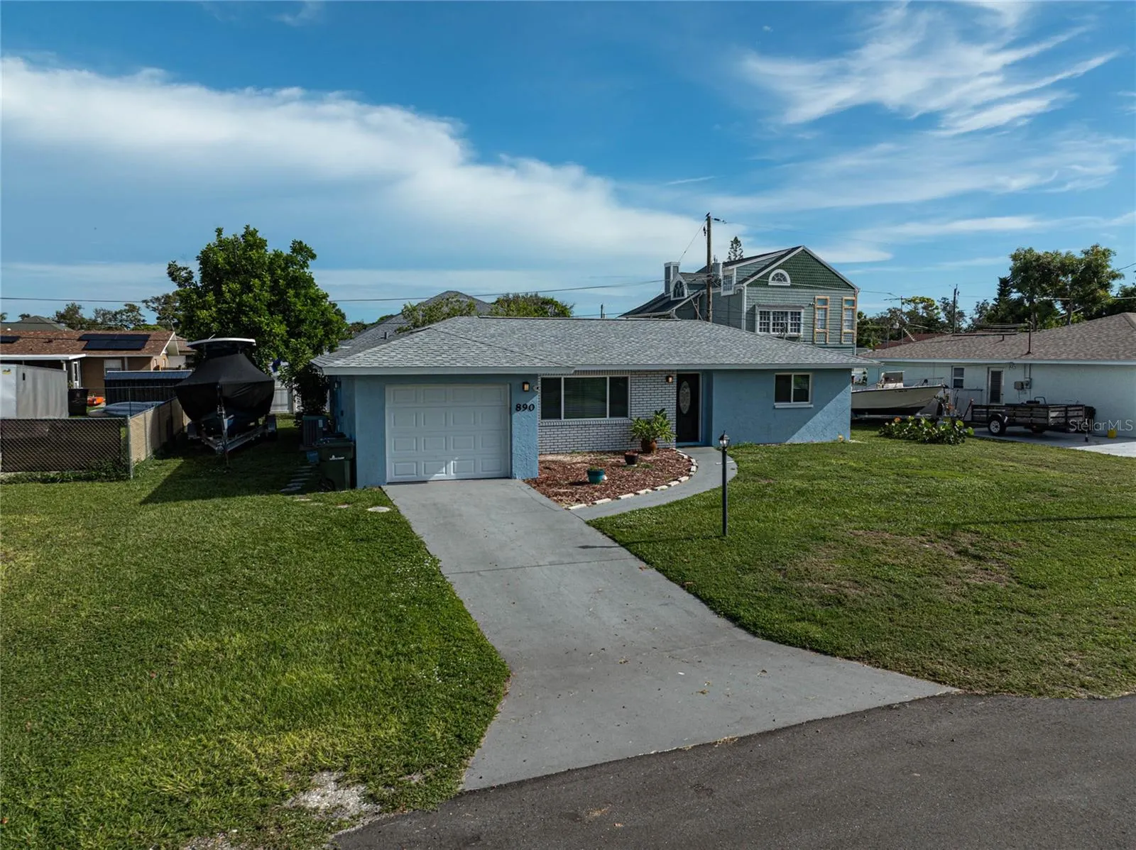 890 PONDEROSA RD