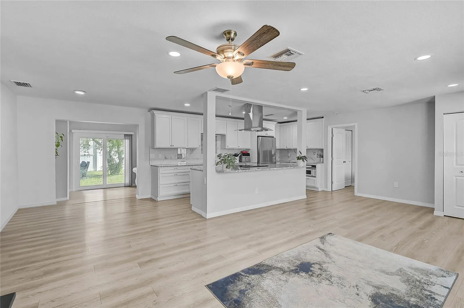 890 PONDEROSA RD