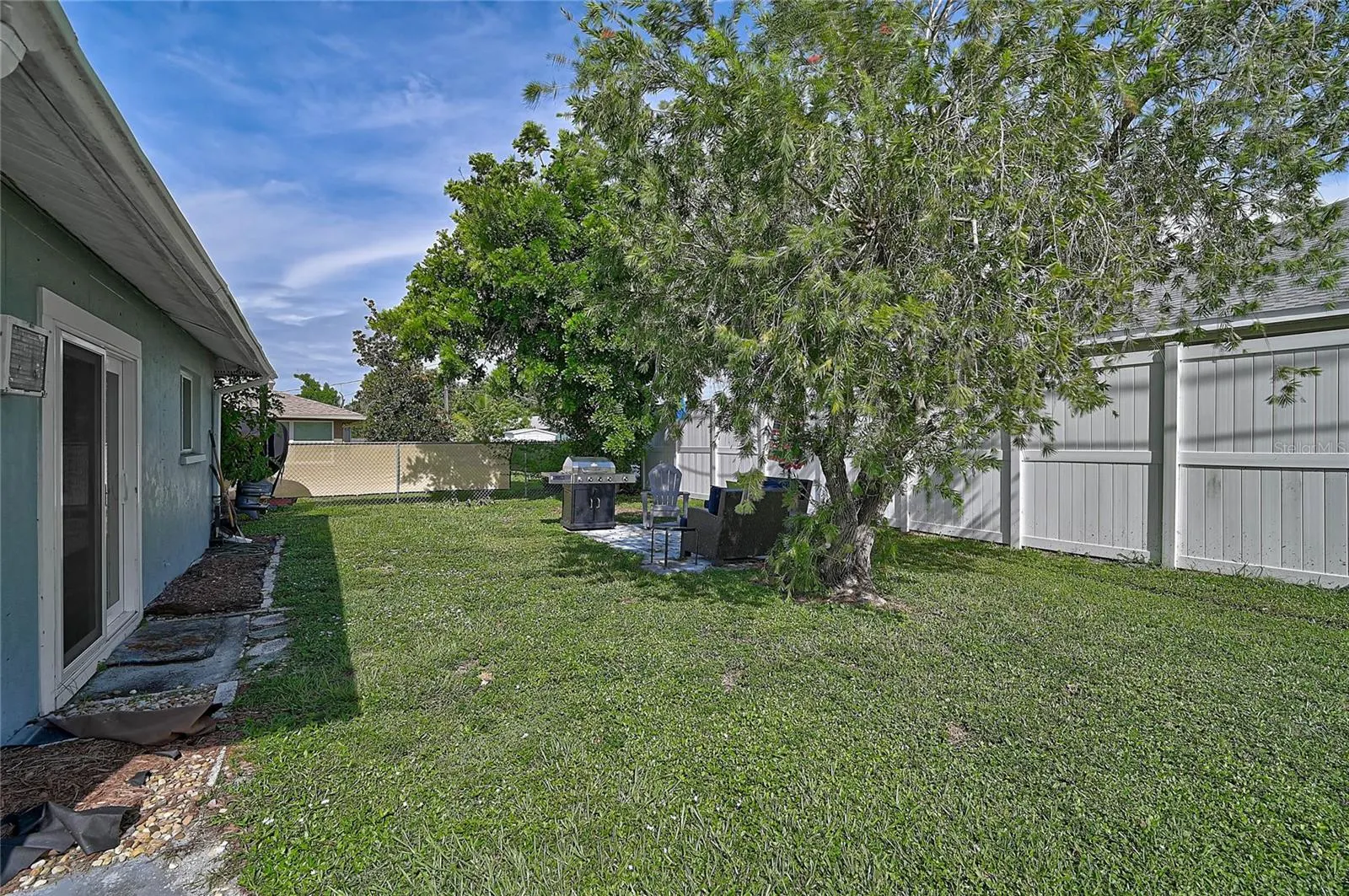890 PONDEROSA RD