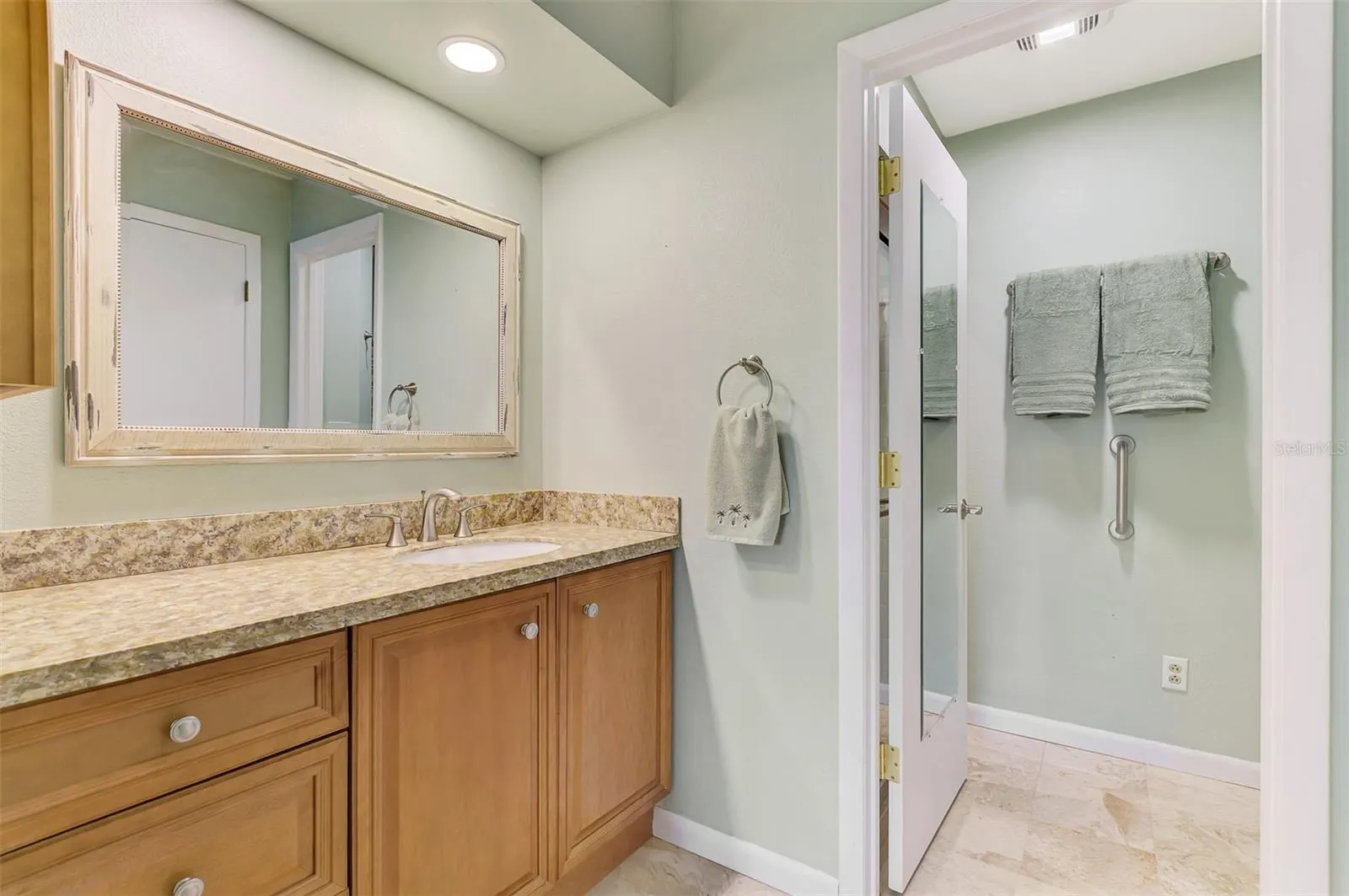 1211 CAPRI ISLES BLVD #92, #92