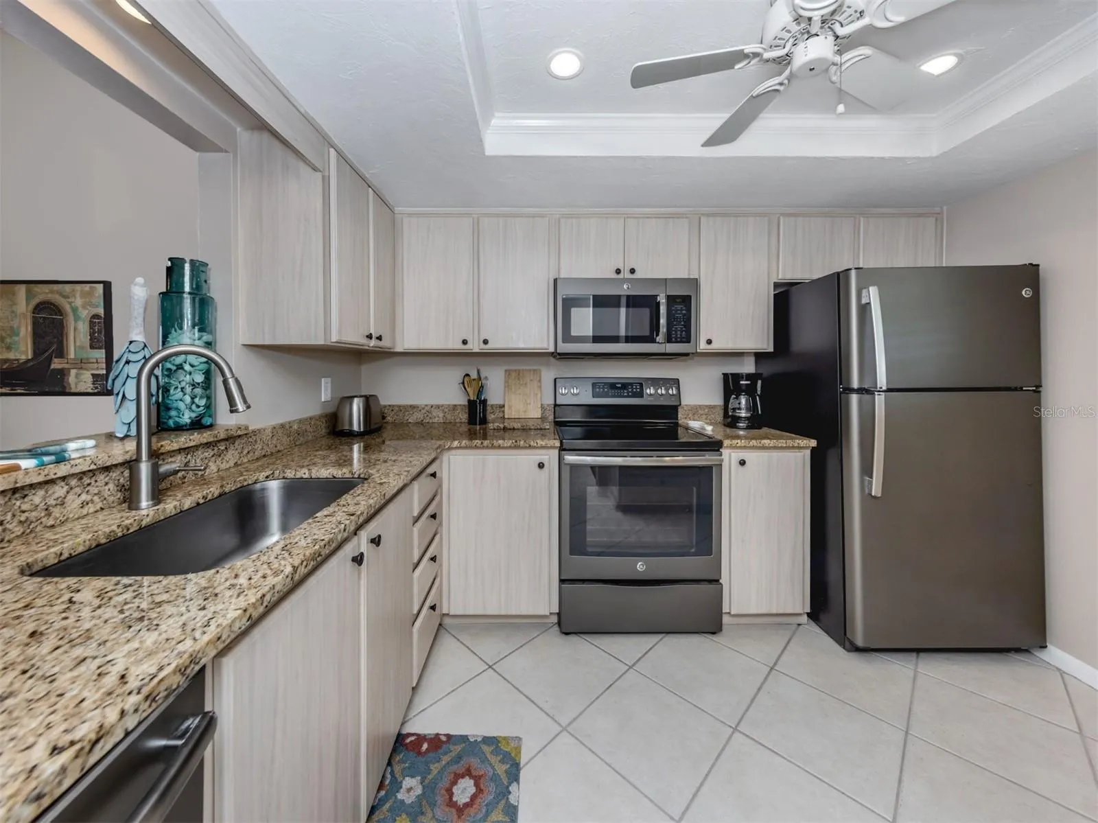 1100 CAPRI ISLES BLVD #423, #423