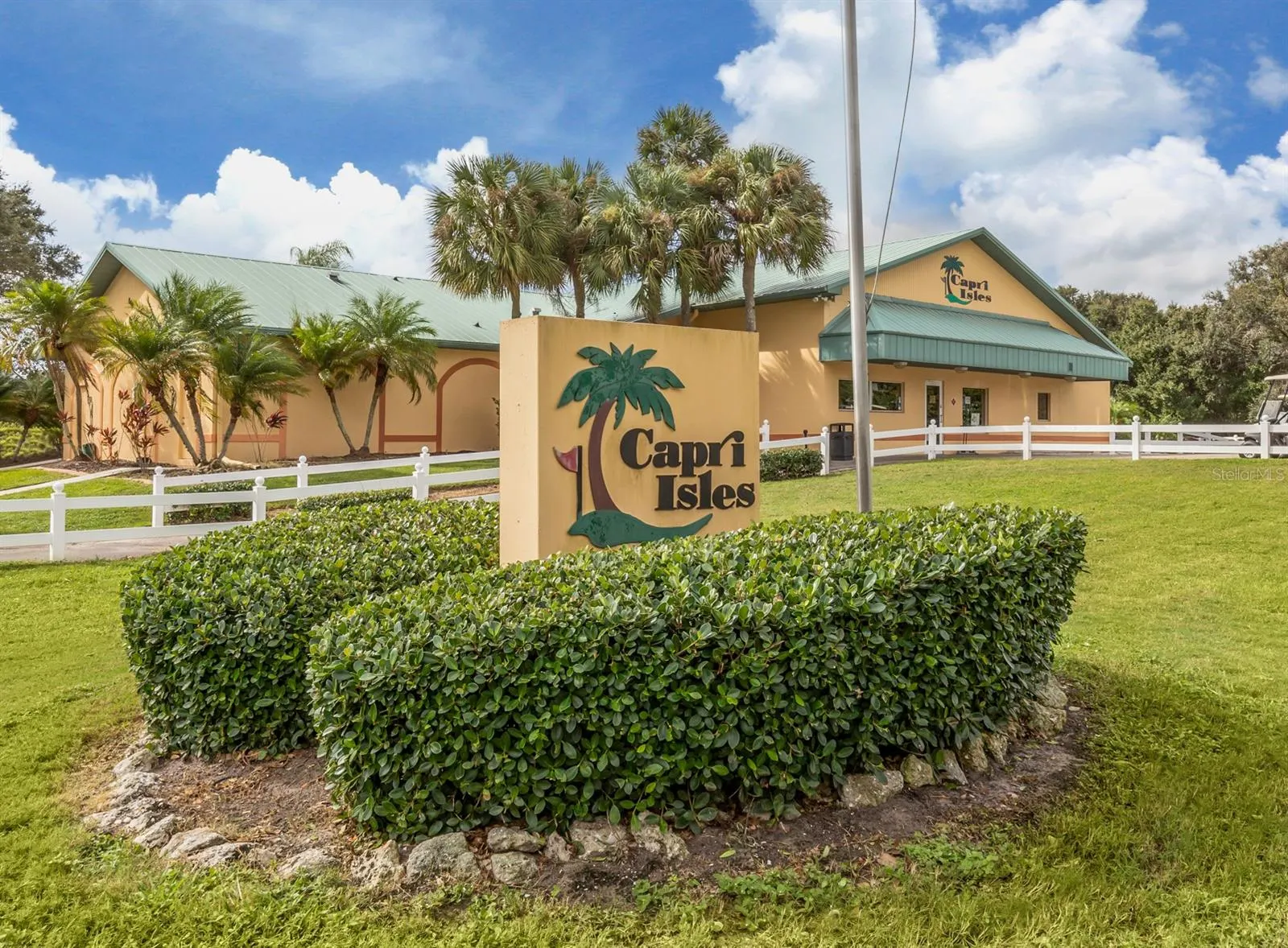 1100 CAPRI ISLES BLVD #423, #423
