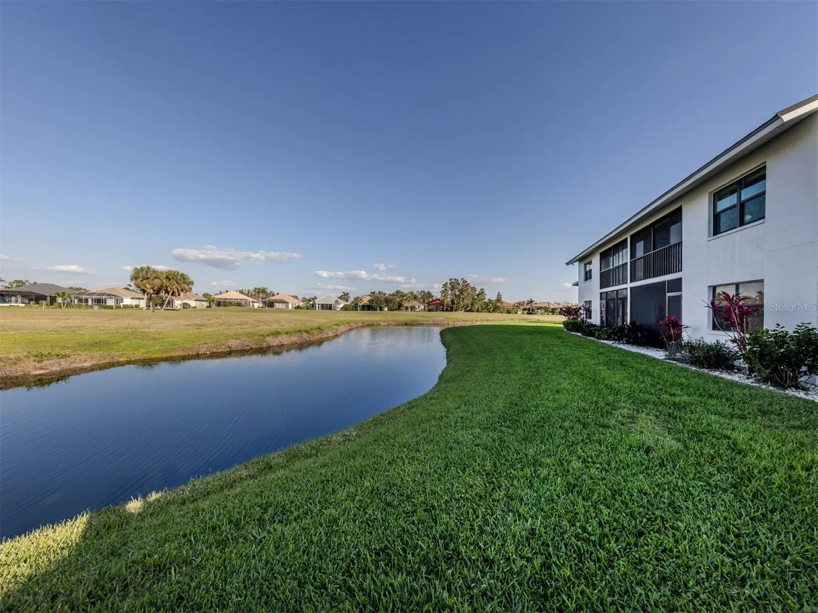 1100 CAPRI ISLES BLVD #423, #423