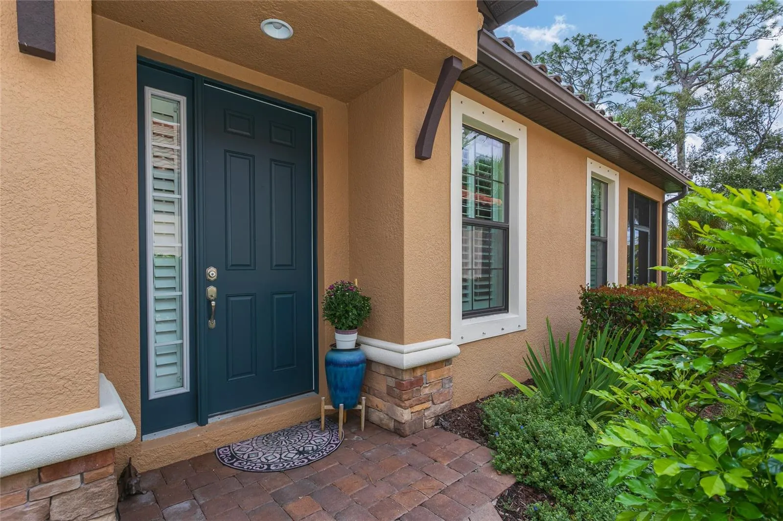 5517 SENTIERO DR