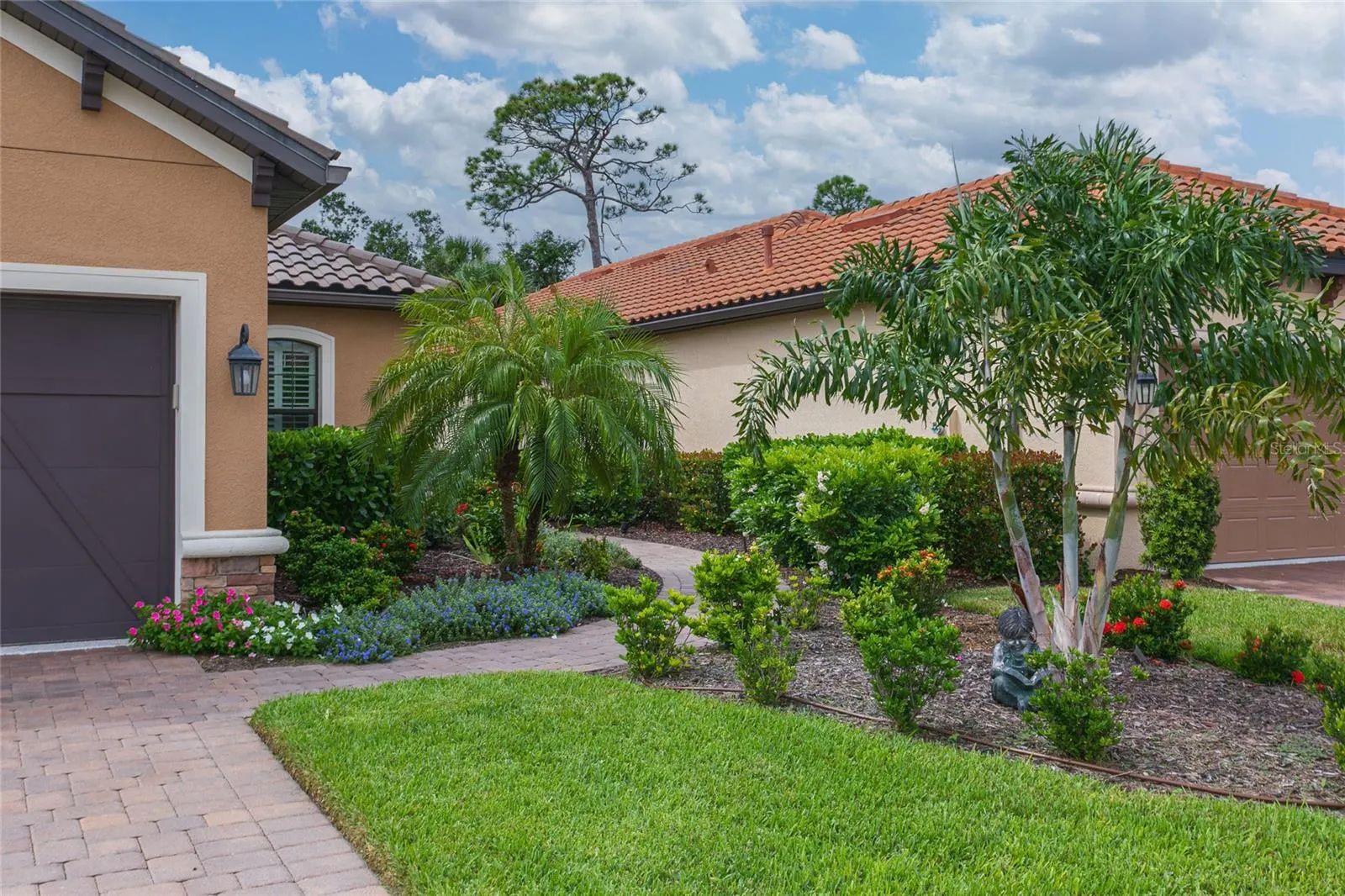 5517 SENTIERO DR