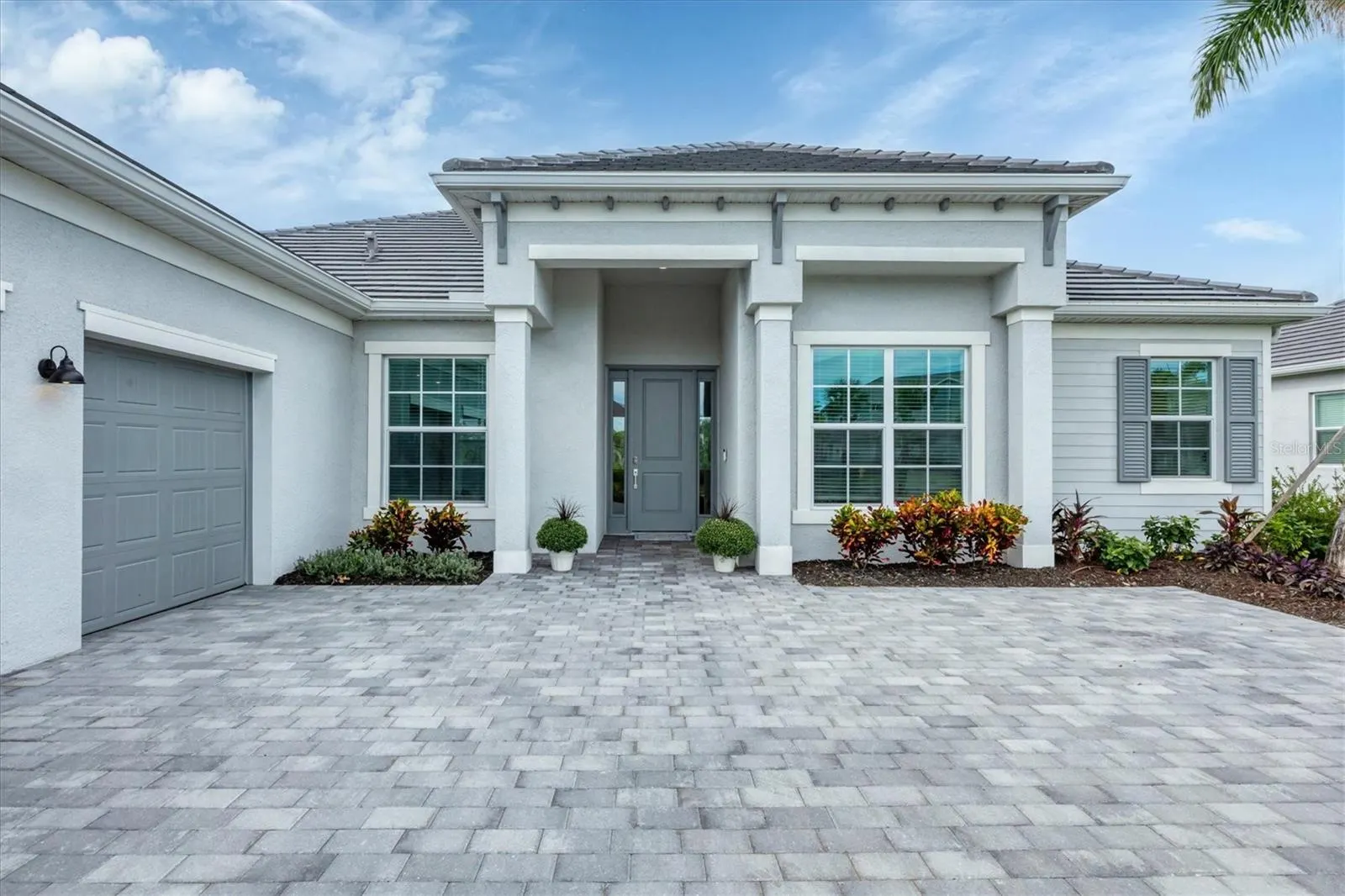 12557 GALAPAGOS CT
