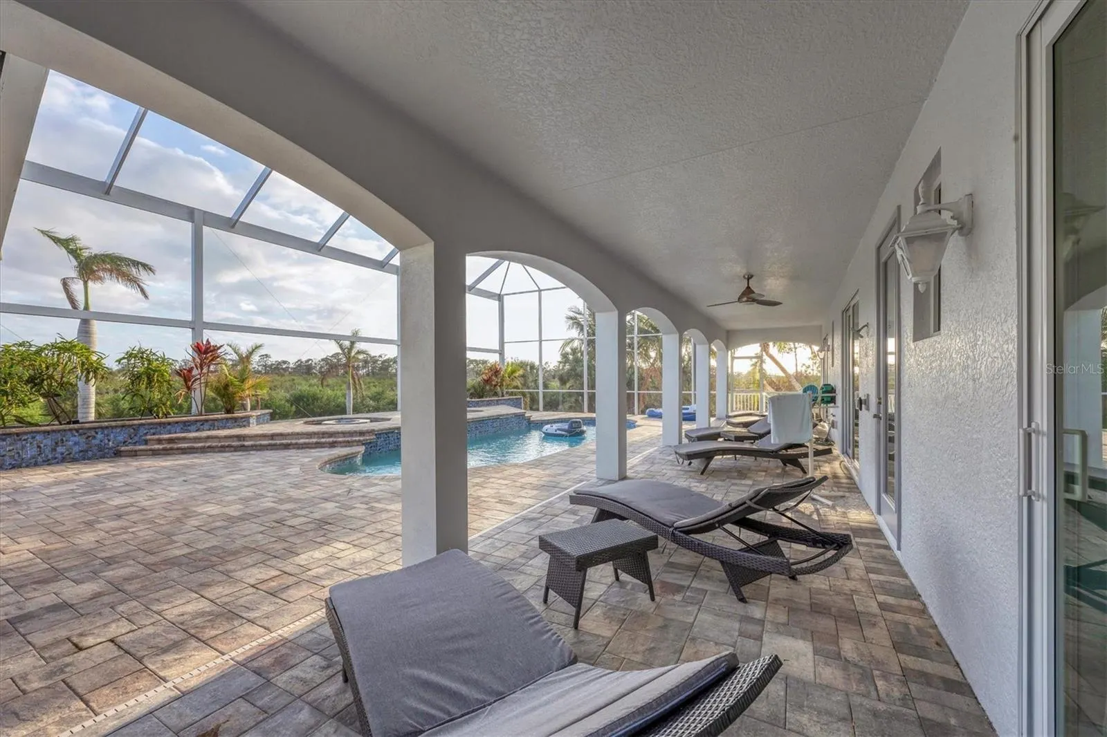 8057 WEYERS CT
